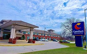 Comfort Inn & Suites Ambassador Bridge